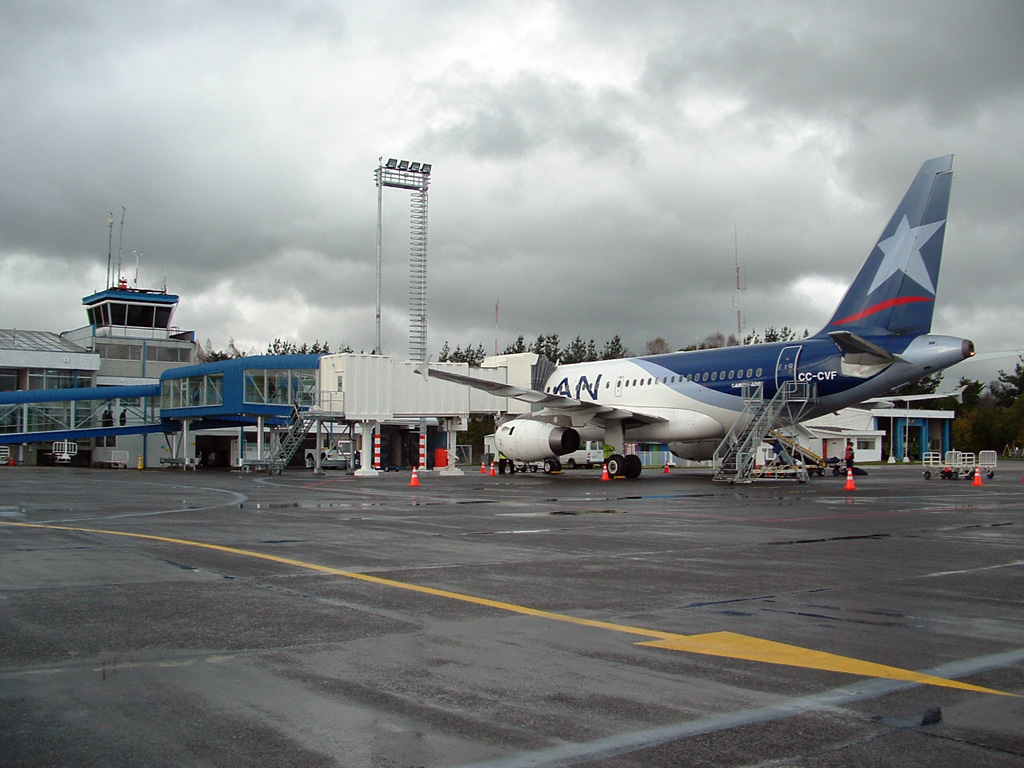 Aeropuerto Cañal Bajo Carlos Hott Siebert, Osorno - Rent a Car